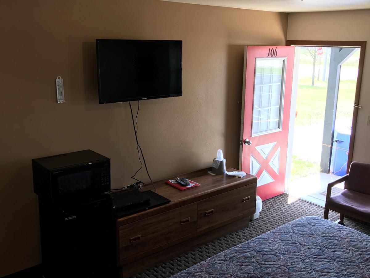 Exxon Quik Stop & Motel Wausaukee Exteriér fotografie