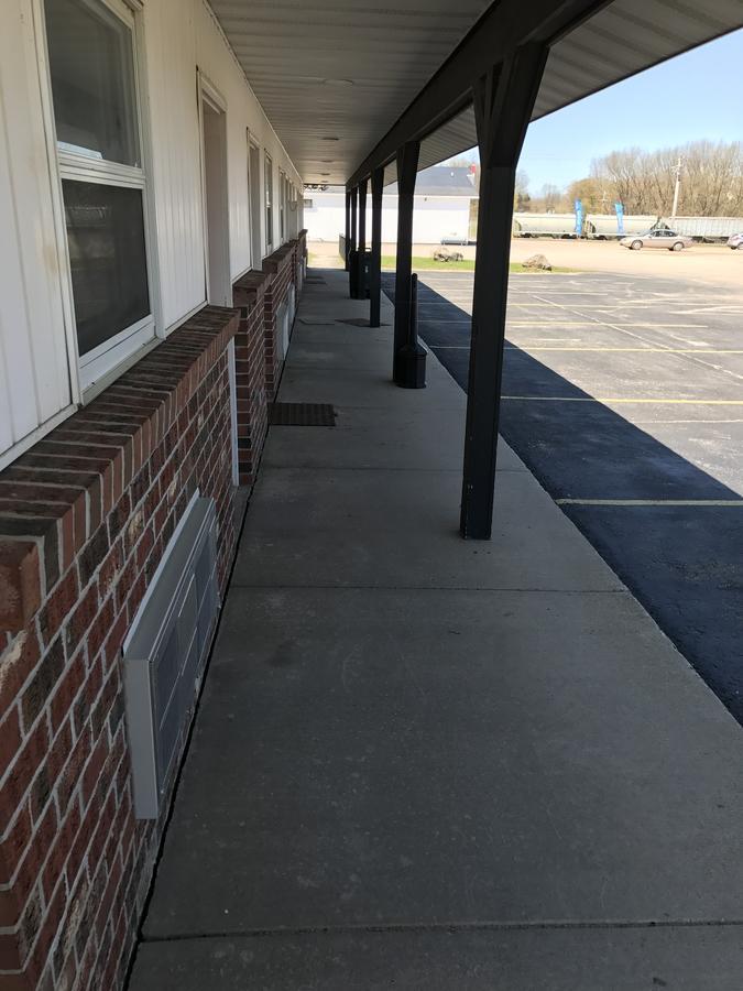 Exxon Quik Stop & Motel Wausaukee Exteriér fotografie